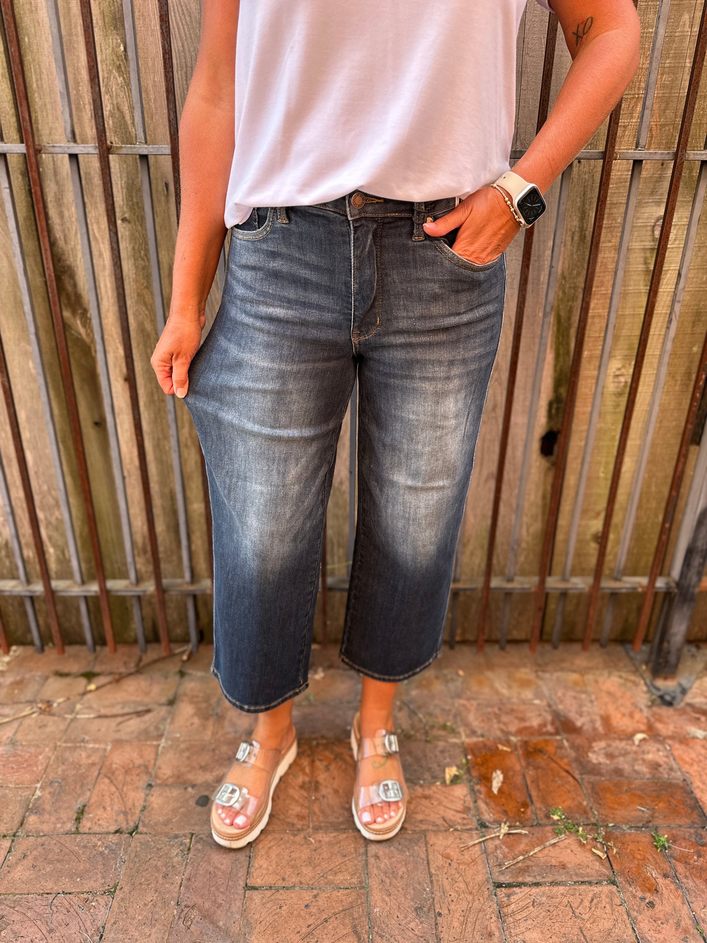 DARK TUMMY CONTROL CROP WIDE LEG