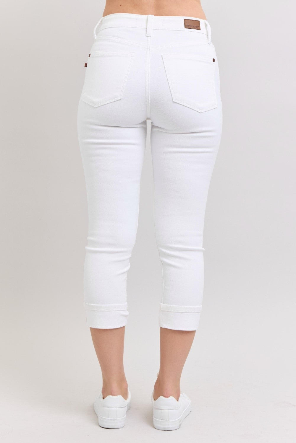 WHITE CAPRI WITH CUFF