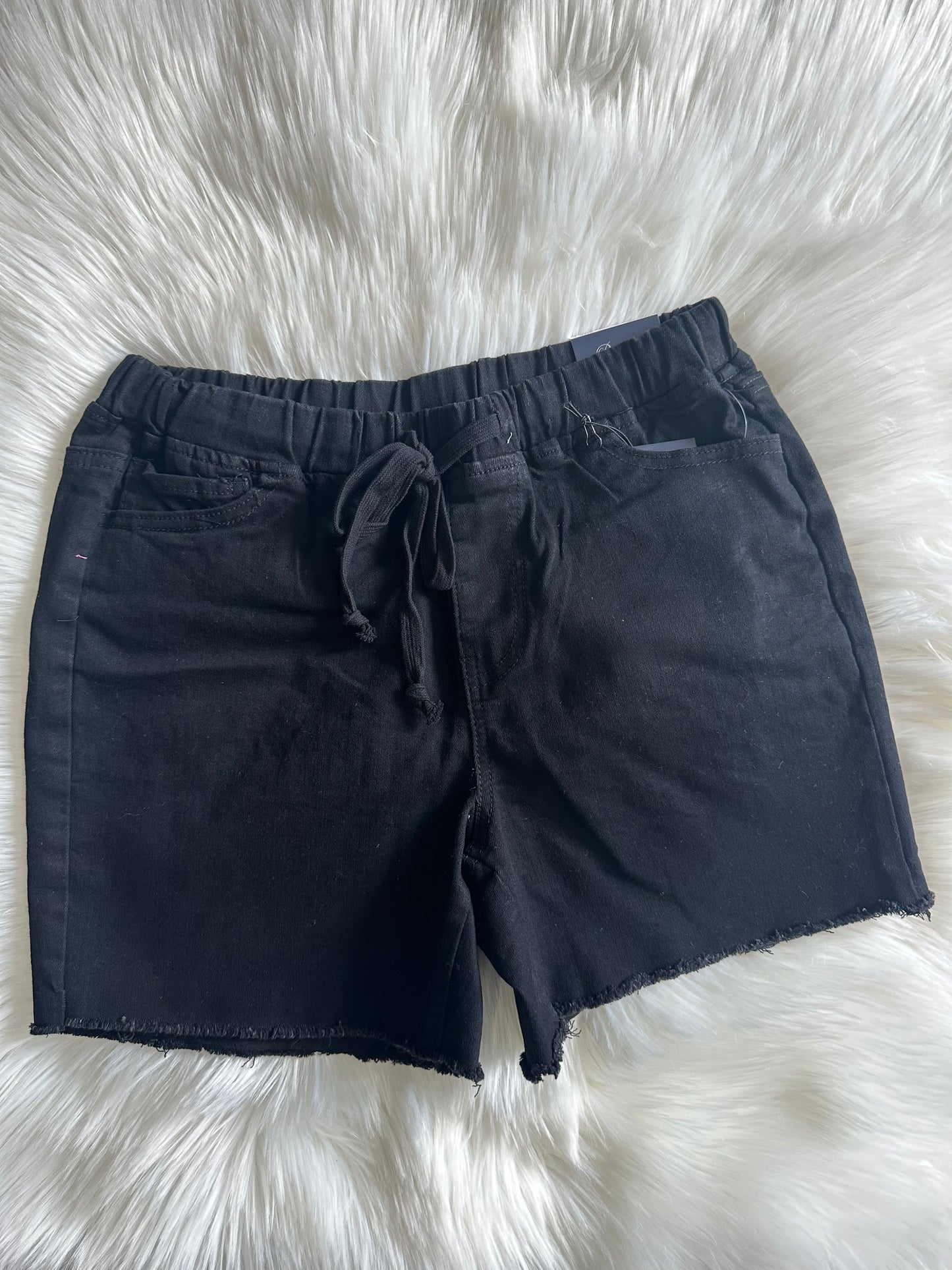 BLACK FRAY HEM JOGGER SHORT