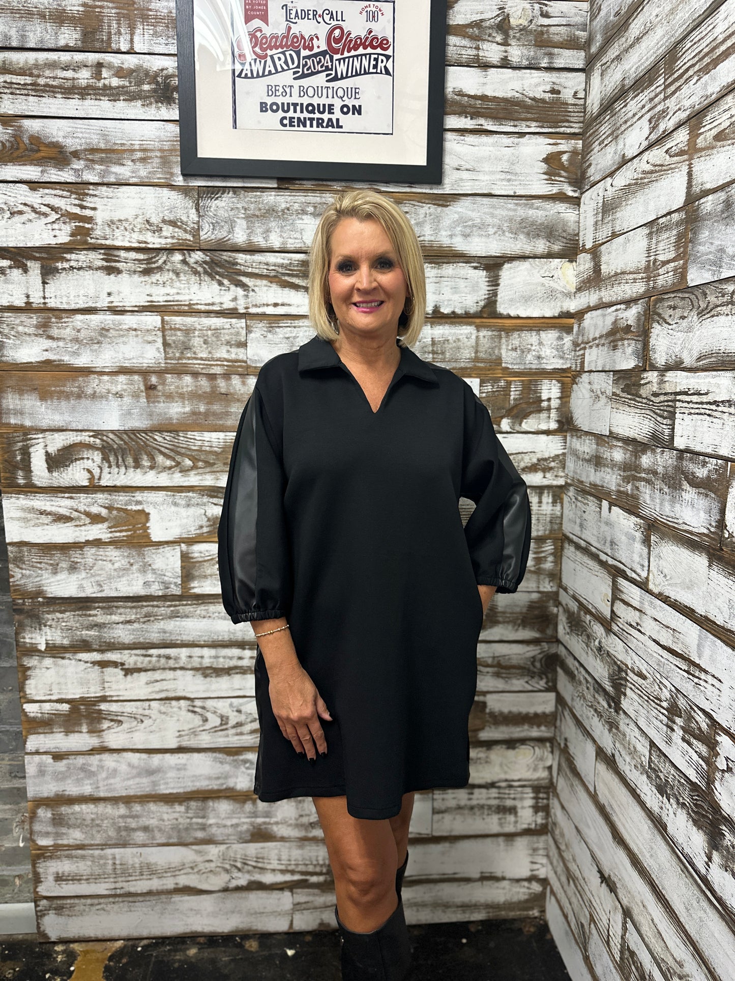 BLACK DR W/ FAUX LEATHER