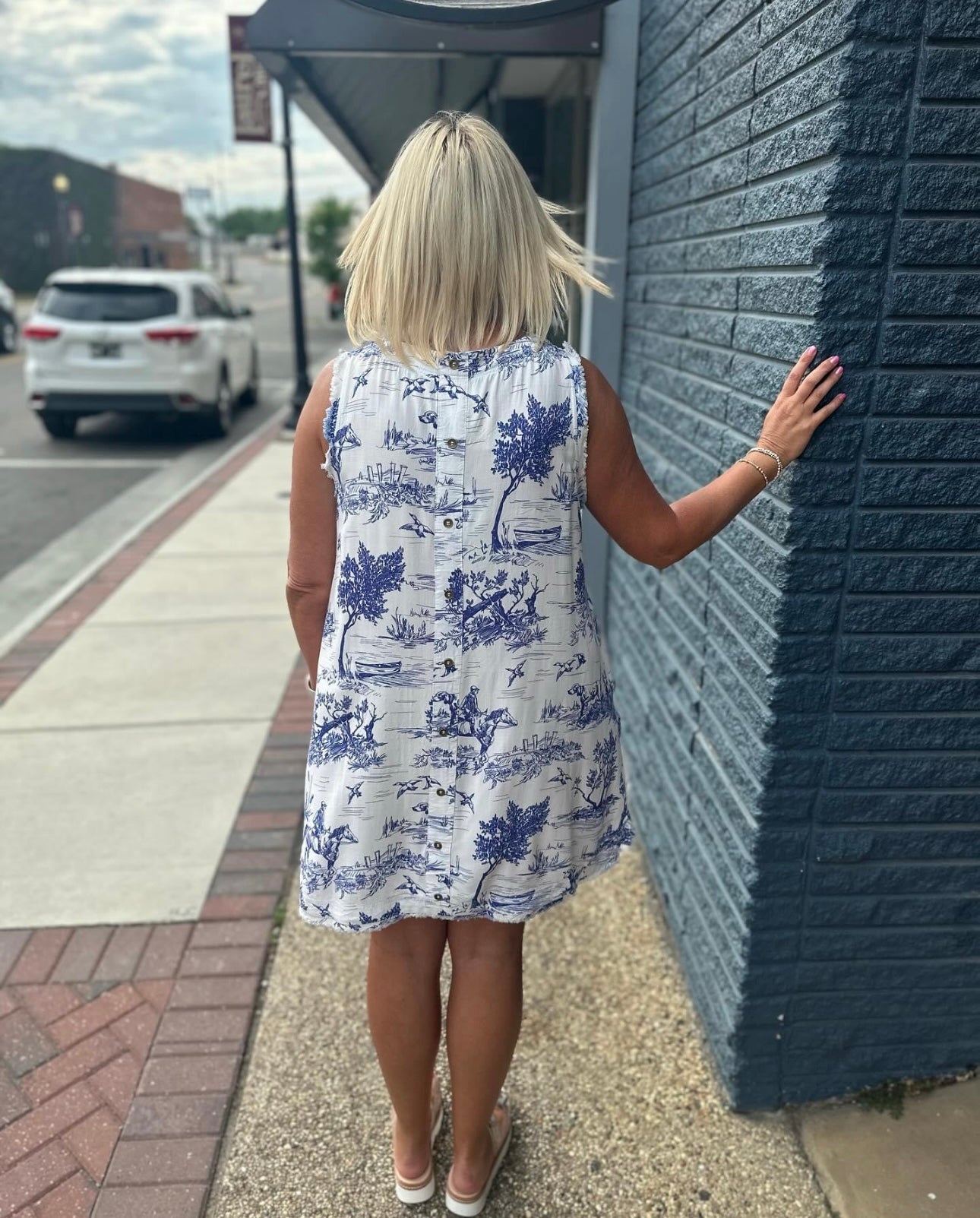 BLUE/WHITE DRESS