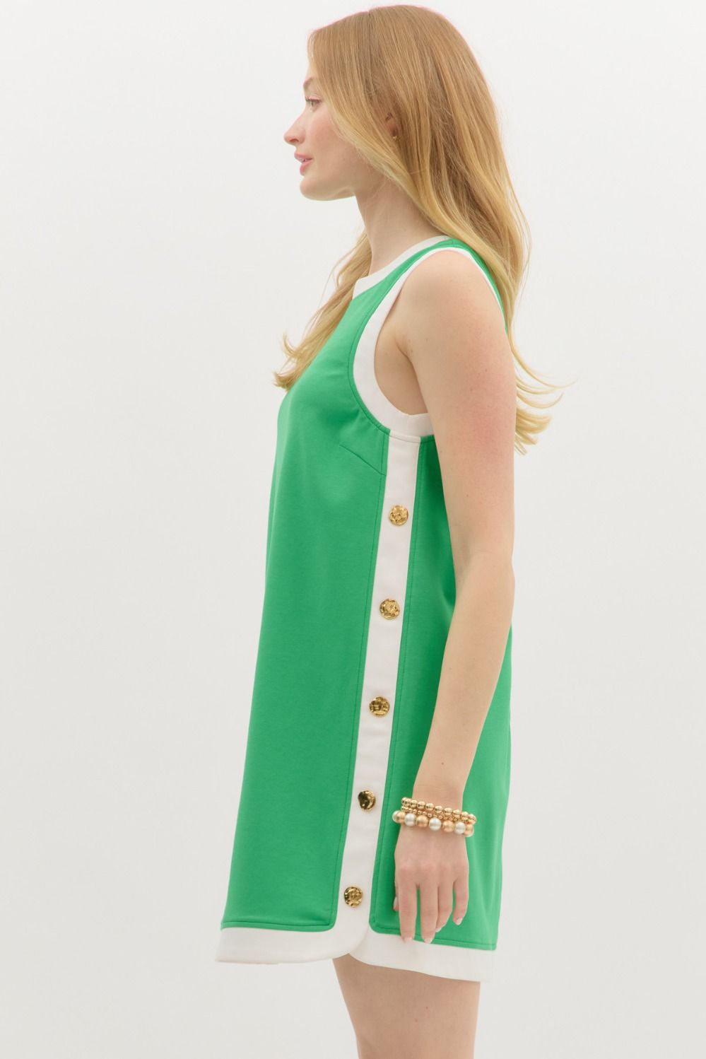 SPORTY DR W/GOLD SIDE BUTTONS