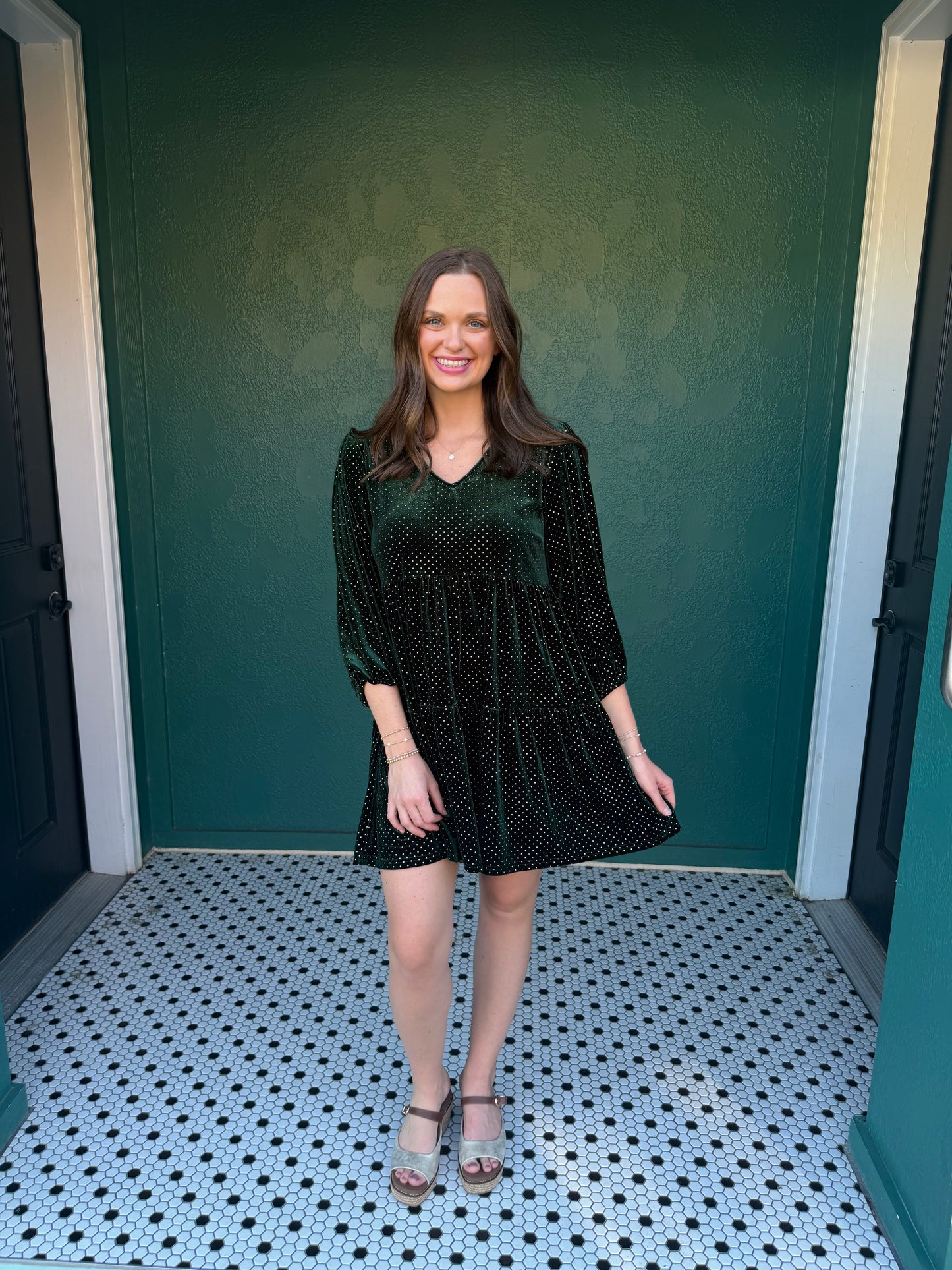 HUNTER GREEN Velvet Tiered Dr