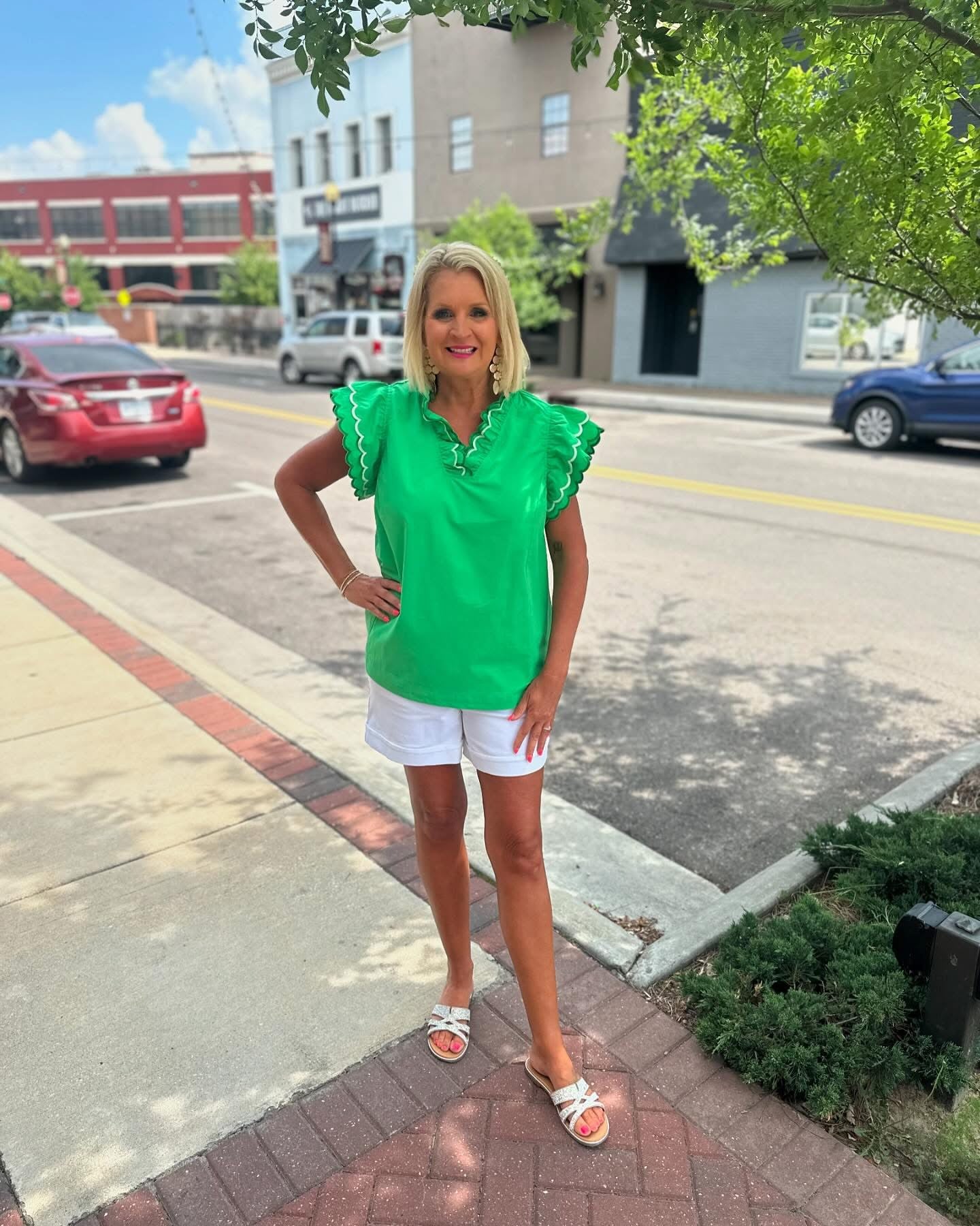 KELLY GREEN RUFFLE SLV