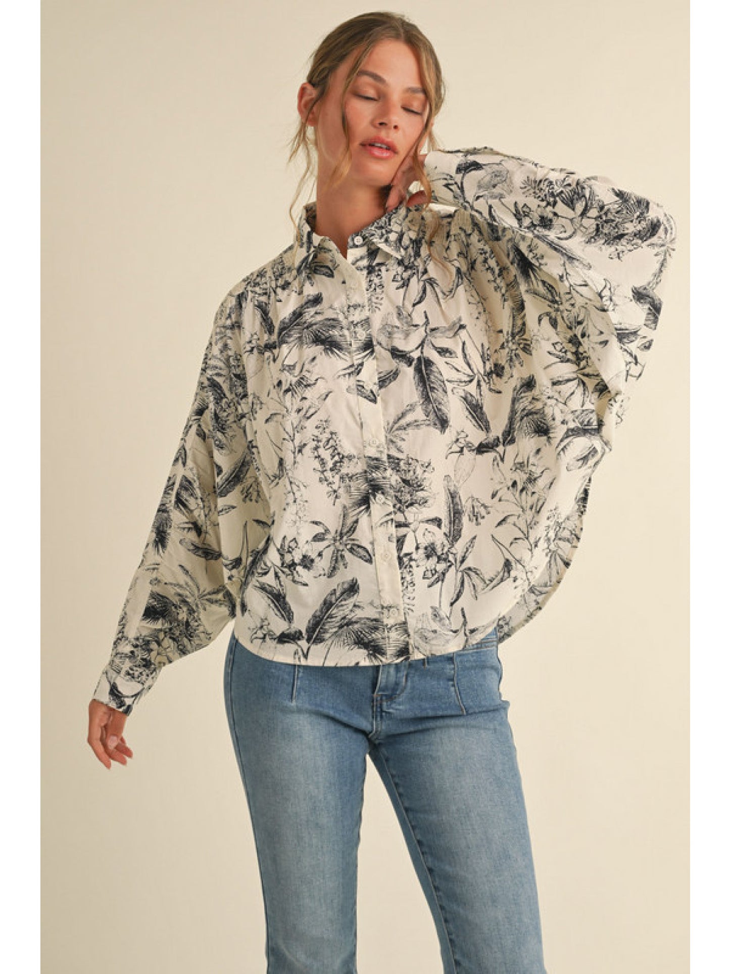 LEAF/FLOWER BUTTON DOWN