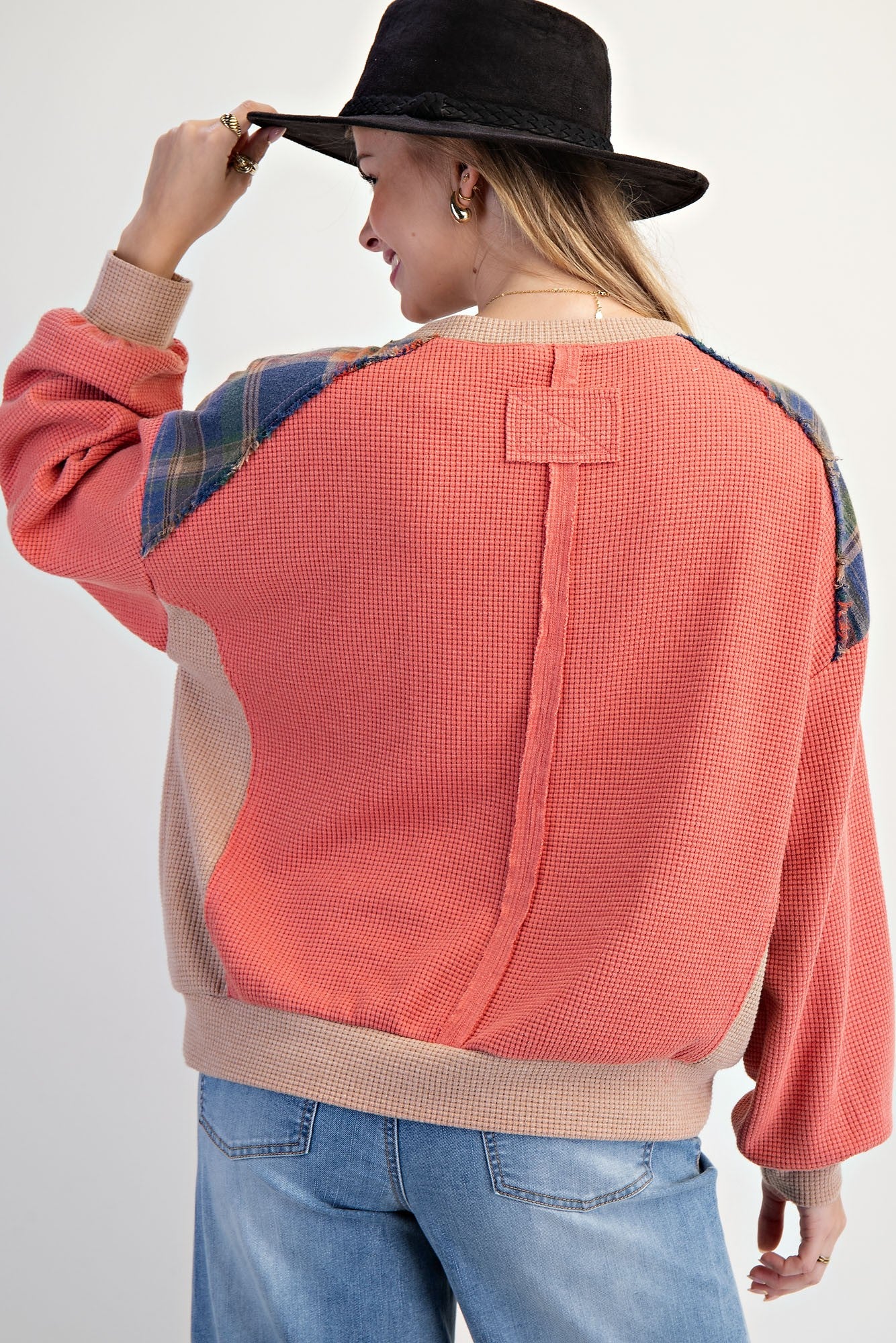 Star Patch Coral Mix Pullover