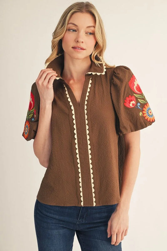 BROWN EMBROIDERED PUFF SL TOP
