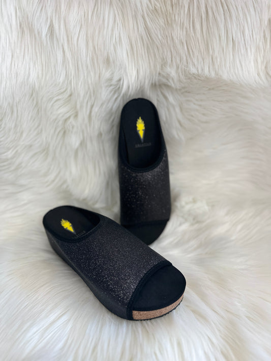 BLACK SPARKLE WEDGE