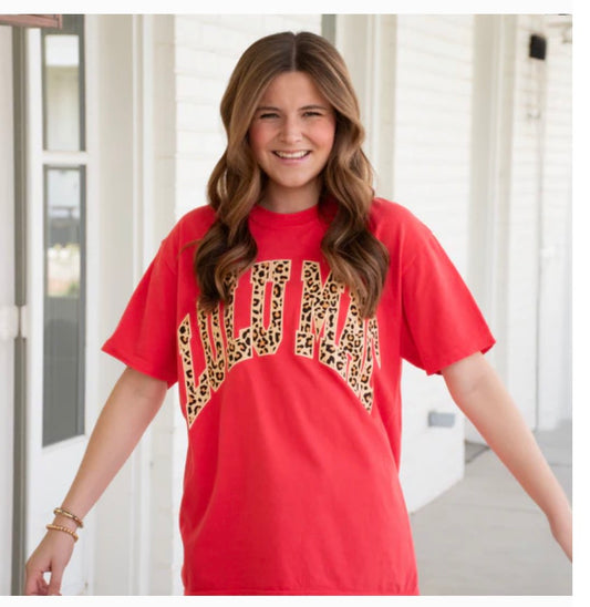 LULU MAC PAPRKIA TEE W/LEO