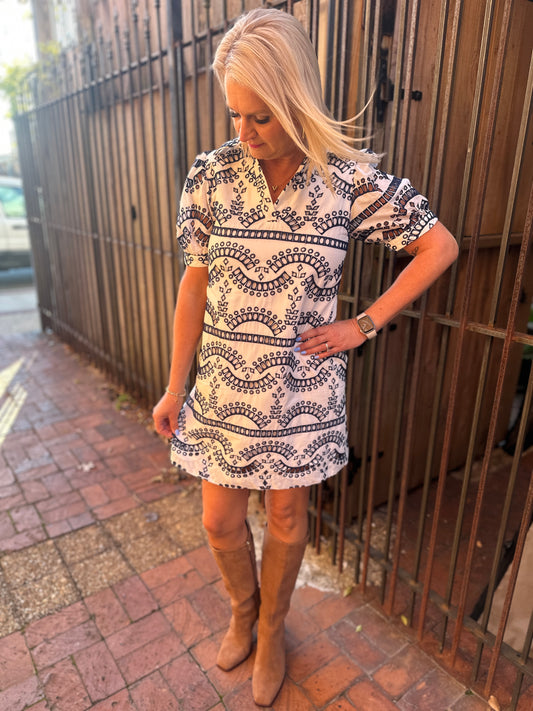 NAVY GEOMETRIC DR