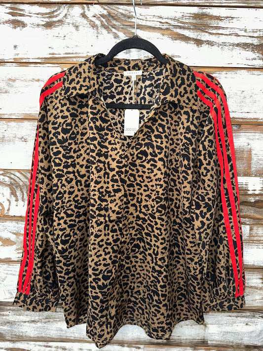 Animal print stripe accent sleeves top