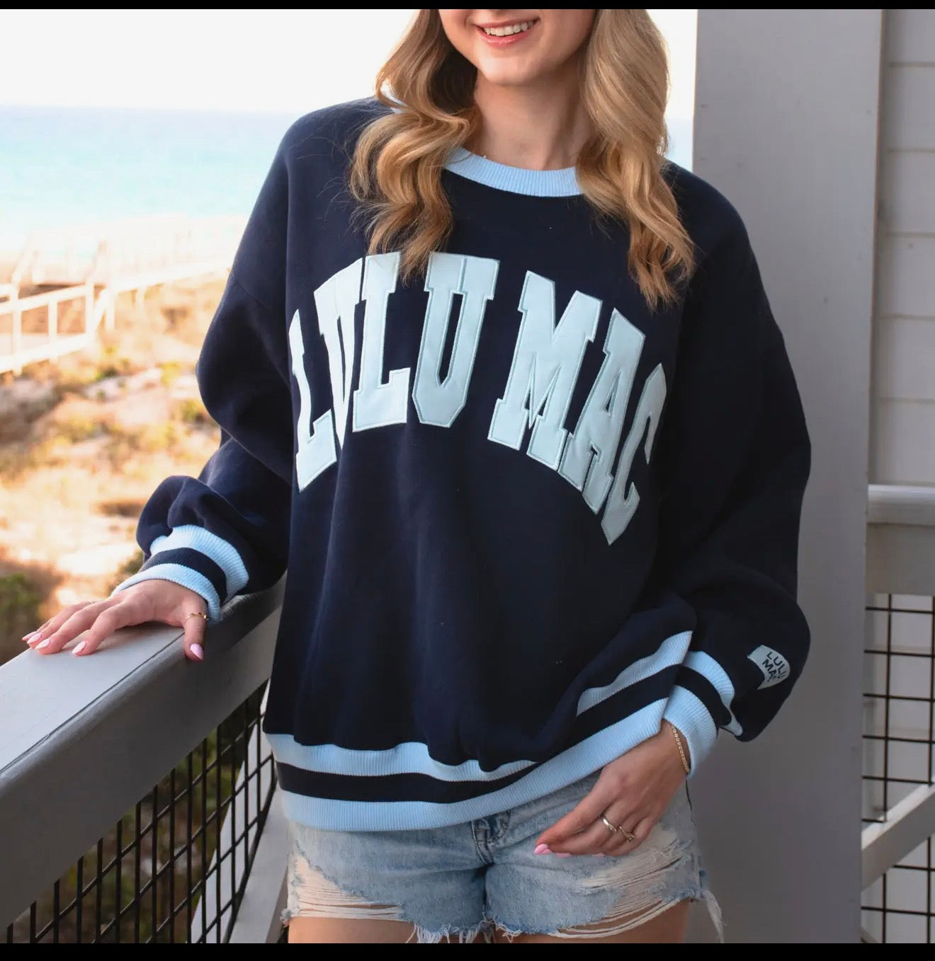 LULU MAC NAVY/LT BL SWEATSHIRT