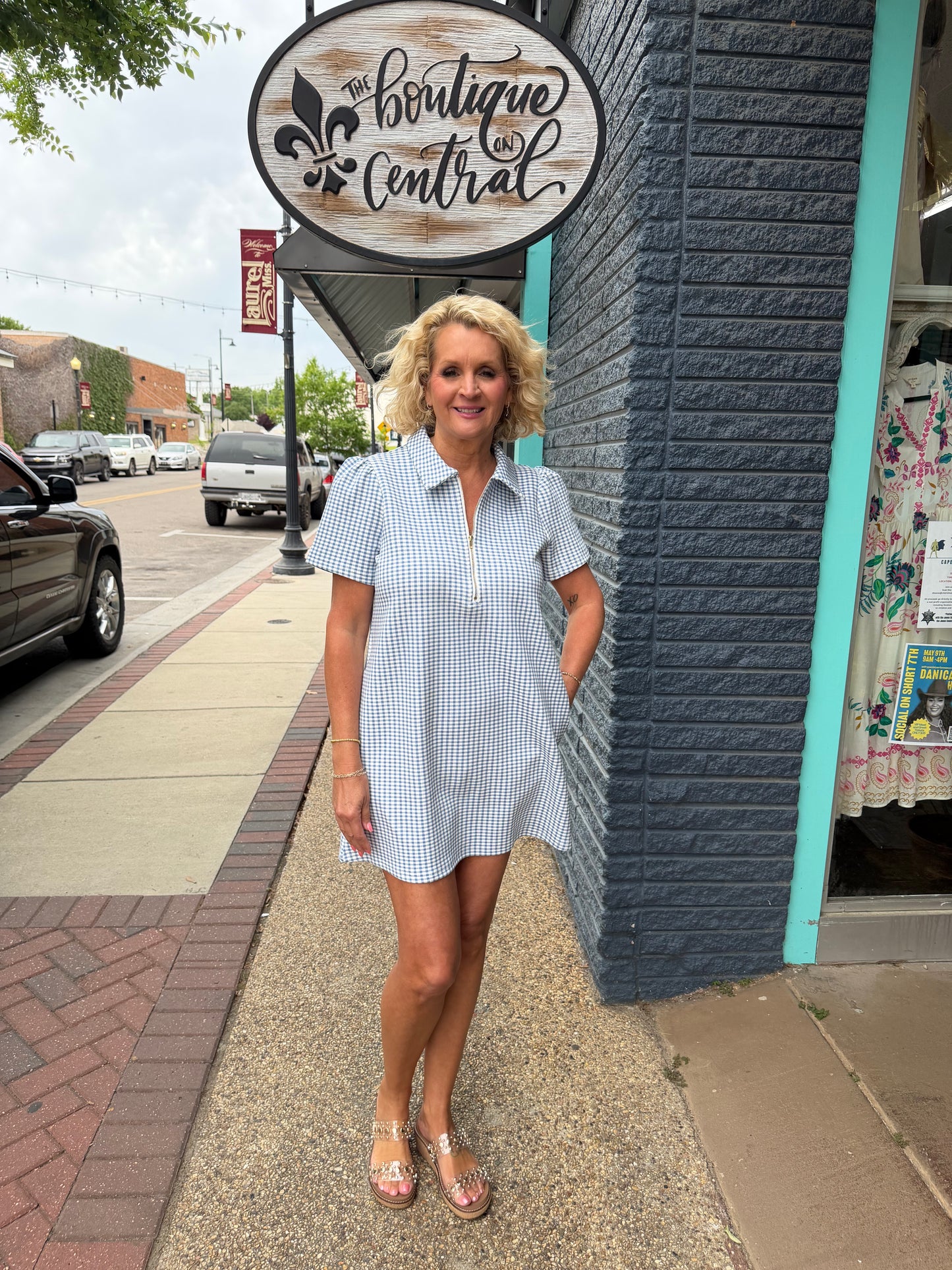 BLUE GINGHAM PUFF DR