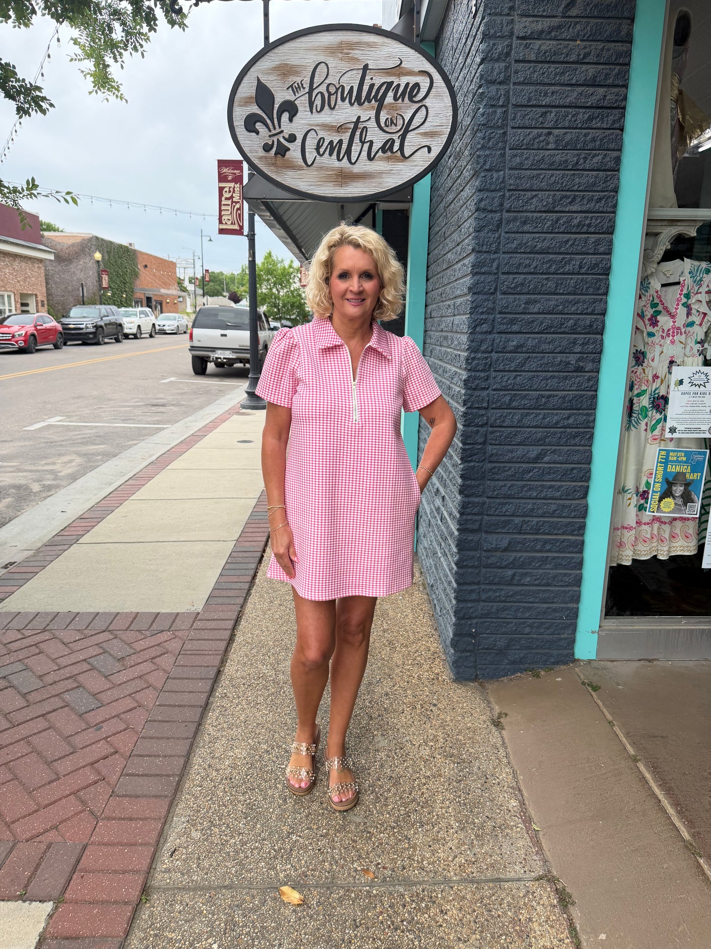 PINK GINGHAM PUFF DR