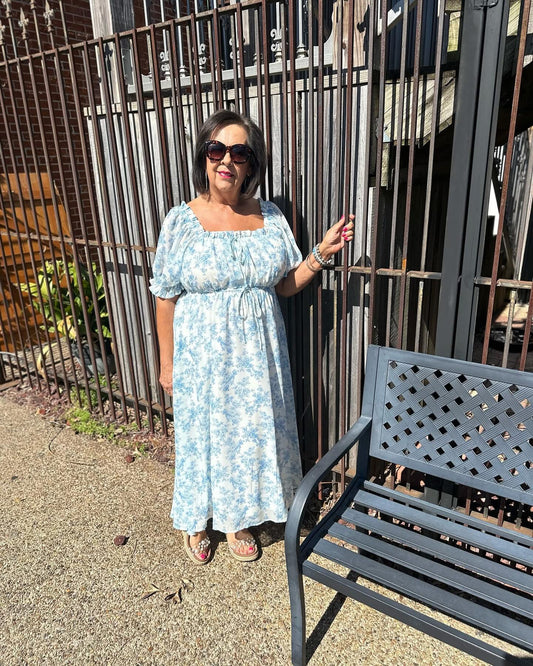BLUE FLOWER FLOWY MAXI DRESS