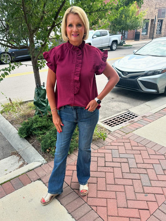 BURGUNDY RUFFLE ACCENT TOP