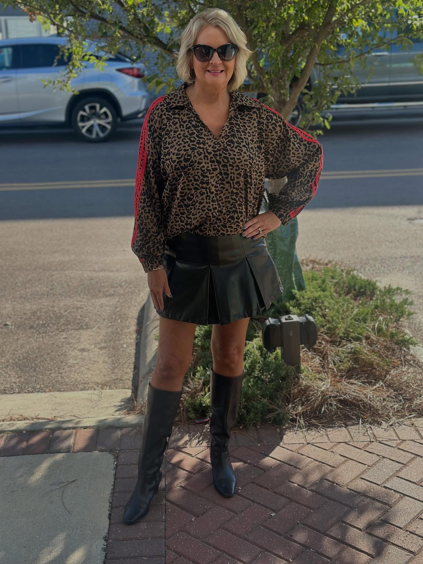 Animal print stripe accent sleeves top