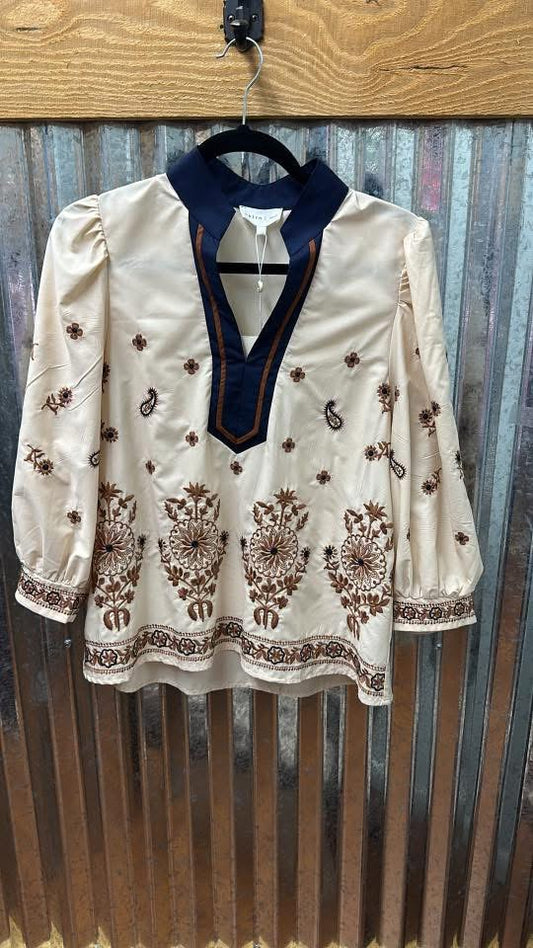 Floral Embroidered Puff Sleeve Top