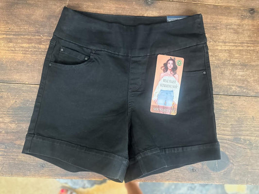 BLACK PULL ON SHORTS